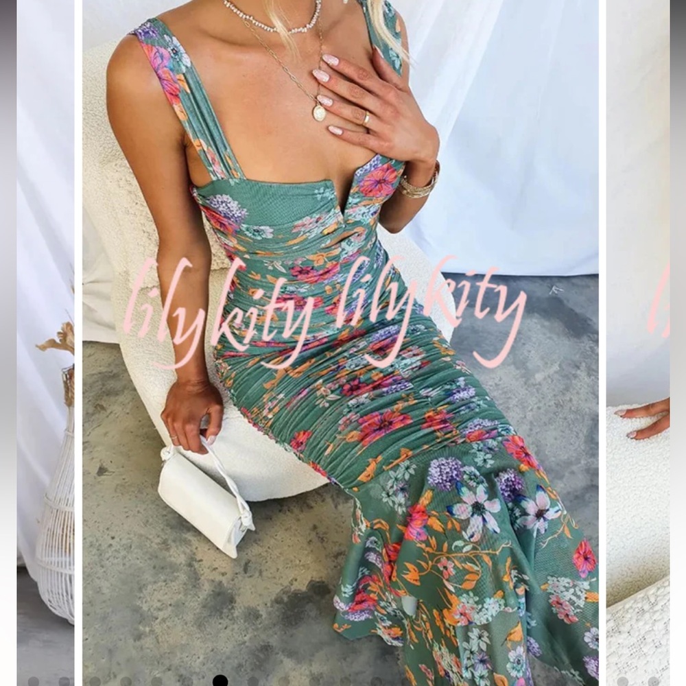 Beautiful green midi dress.